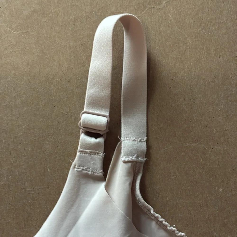 EUC shapewear by Maidenform Size XL smoothing bodysuit with adjustable straps - Picture 5 of 8